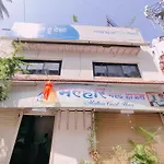 Malhar Guest House