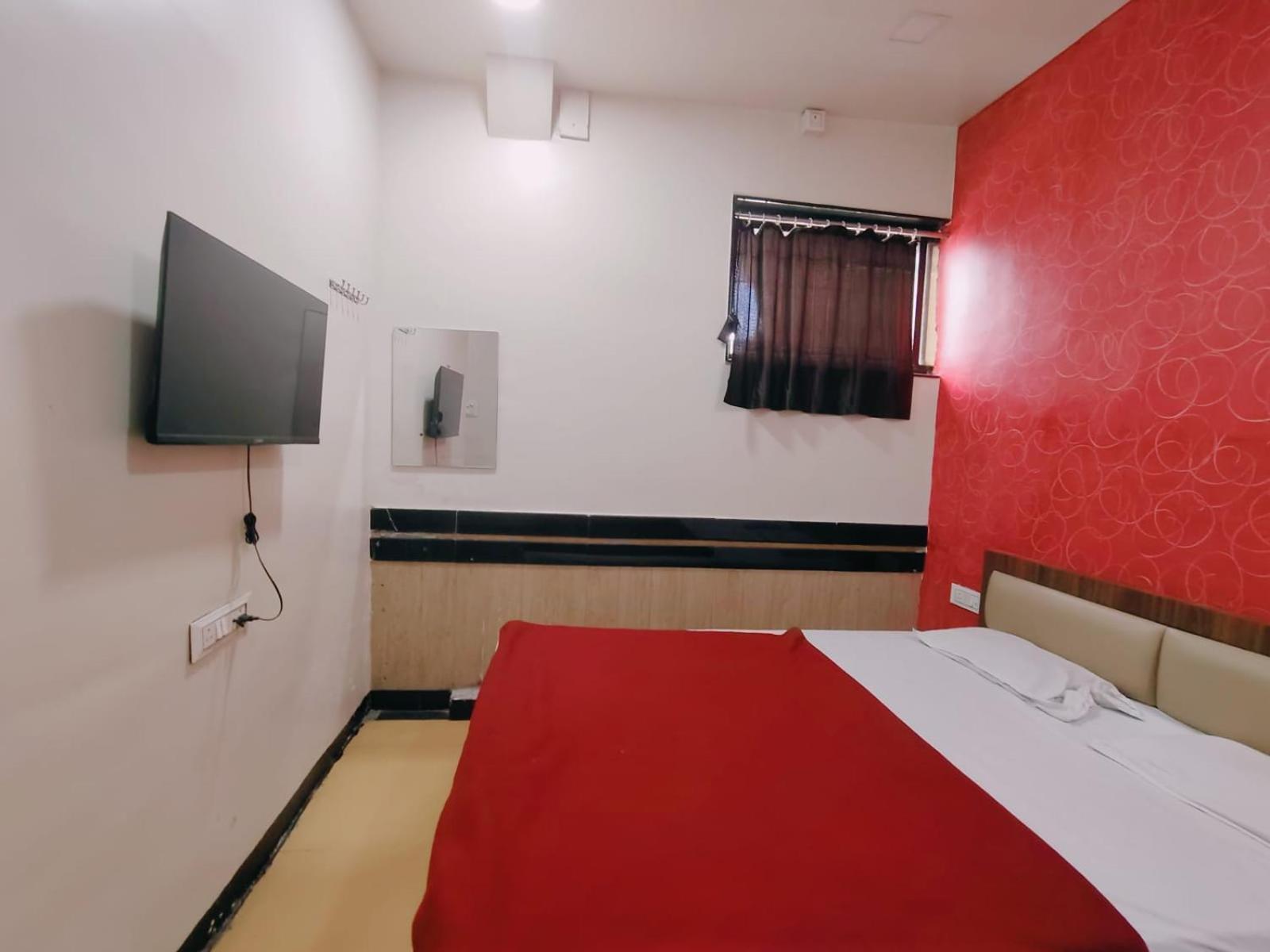 Guest house Malhar Pune