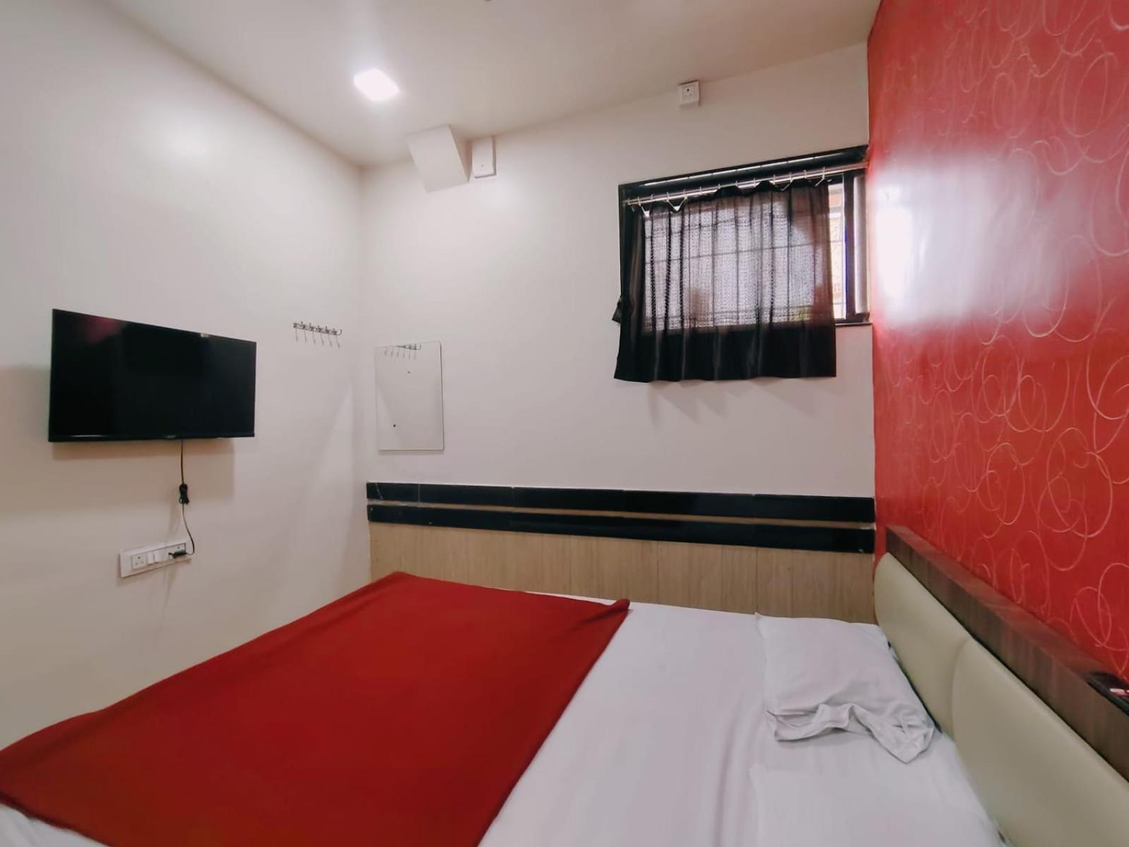 Guest house Malhar Pune